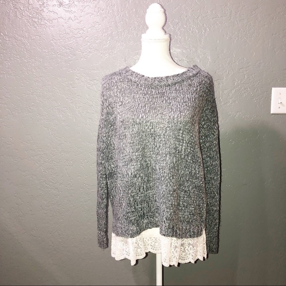 Gray knit lace hem sweater - Picture 5 of 8